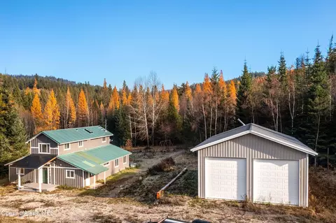 147 Idyllwild Rd, Sagle, ID 83860