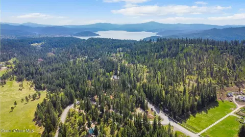 W Riverview Dr, Coeur D'alene, ID 83814