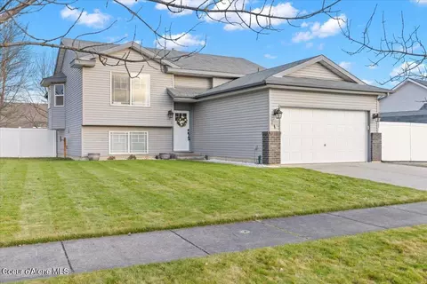 2790 N Shooting Star St, Post Falls, ID 83854