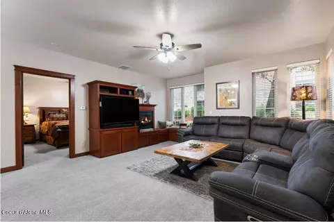 4450 W Greenchain Loop # 9, Coeur D'alene, ID 83814