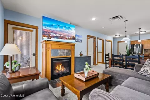 602 Bunker Ave #220, Kellogg, ID 83837
