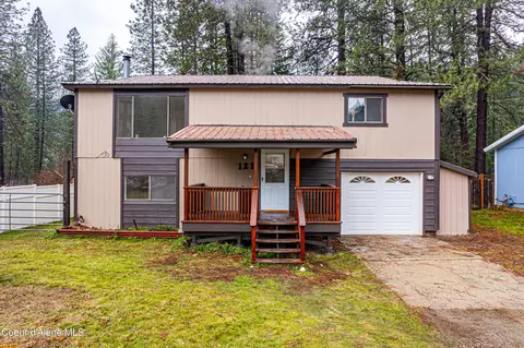 121 Woodland Dr, Wallace, ID 83873