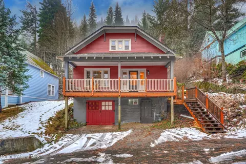604 Pearl St, Wallace, ID 83873