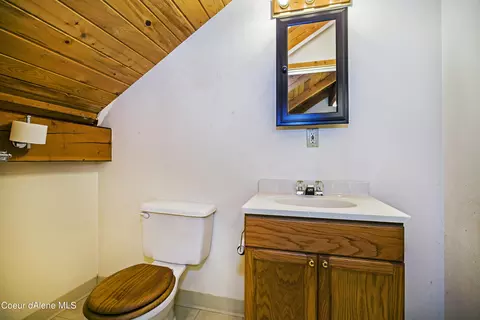 998 Samuels Rd, Sandpoint, ID 83864 photo 16