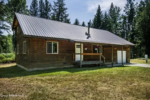 998 Samuels Rd, Sandpoint, ID 83864