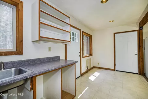 998 Samuels Rd, Sandpoint, ID 83864 photo 8