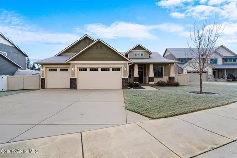 11526 N Beryl Dr, Hayden, ID 83835