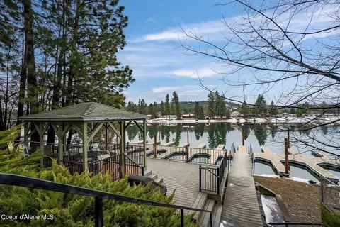 510 E Shore Pines Ct, Post Falls, ID 83854