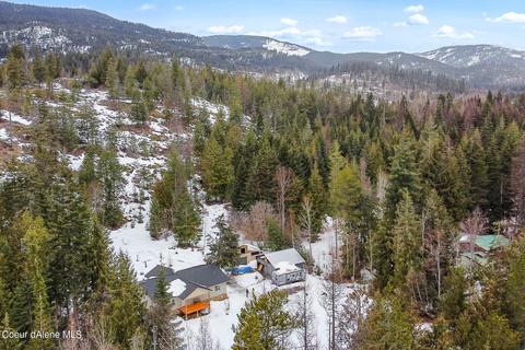 1860 White Mountain Rd, Naples, ID 83847 photo 2