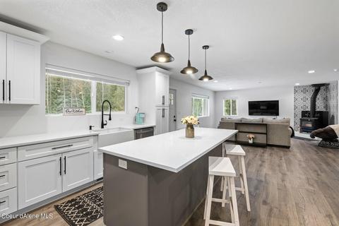 1860 White Mountain Rd, Naples, ID 83847 photo 15