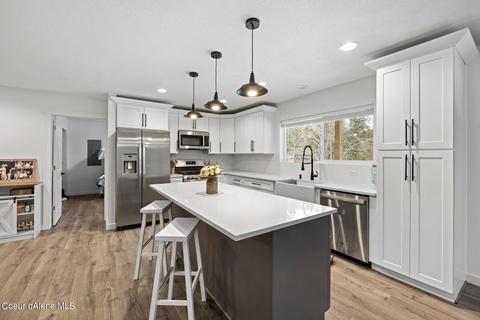 1860 White Mountain Rd, Naples, ID 83847 photo 4