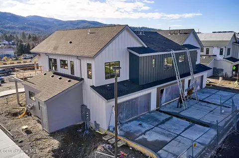 964 E Railroad Ave, Post Falls, ID 83854 photo 4