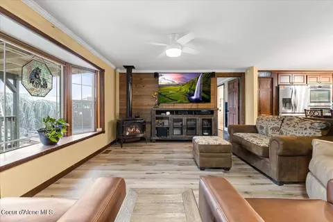 Living - 122 S Scott St, Post Falls, ID 83854 photo 2 of 6