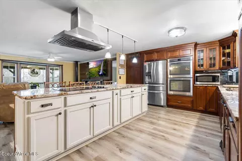Kitchen - 122 S Scott St, Post Falls, ID 83854 photo 3 of 6