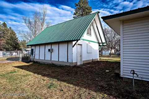 413 E 9th Ave, Post Falls, ID 83854 photo 10