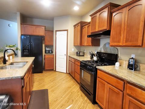 12436 W Devonshire Ave, Post Falls, ID 83854 photo 10