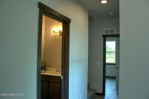 33 Potlatch Loop, Priest River, ID 83856 photo 12