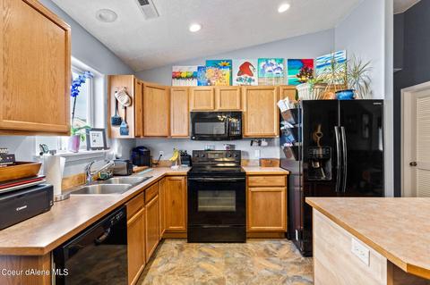 2231 E Knapp Dr, Post Falls, ID 83854 photo 9