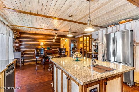 1909 E Meadow Ln, Post Falls, ID 83854 photo 3