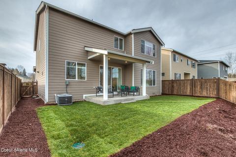 3040 N Barton Lp Lp, Post Falls, ID 83854 photo 2