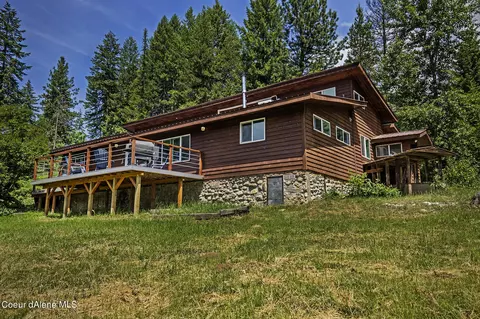 307 Settlers Ln, Moyie Springs, ID 83845
