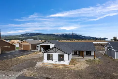 8085 W Splitrail Ave, Rathdrum, ID 83858 photo 3