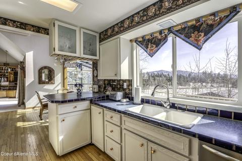 20 Pinecrest Loop, Sandpoint, ID 83864 photo 13