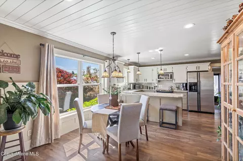 1424 E Lakeside Ave, Coeur D'alene, ID 83814