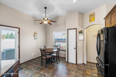 12391 W Moorfield Ave, Post Falls, ID 83854 photo 15