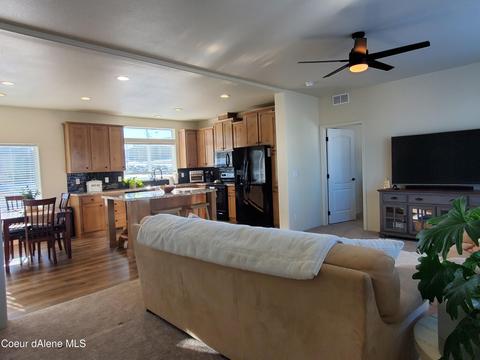 1095 D St, Plummer, ID 83851 photo 4