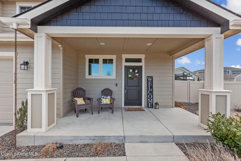 538 E Penrose Ave, Post Falls, ID 83854 photo 2