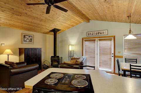 150 Midas Dr, Sagle, ID 83860 photo 8