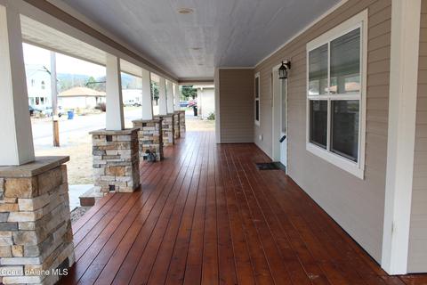 205 E Idaho Ave, Osburn, ID 83849 photo 9