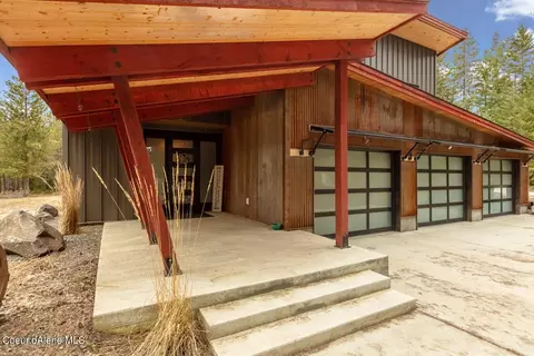 751 W Garwood Rd, Rathdrum, ID 83858