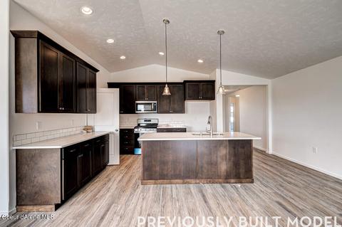 10202 N Belgrave Loop, Hayden, ID 83835 photo 3