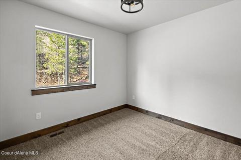 203 Old Farm Rd, Pinehurst, ID 83850 photo 16