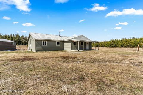 71 Vigs Dr, Athol, ID 83801