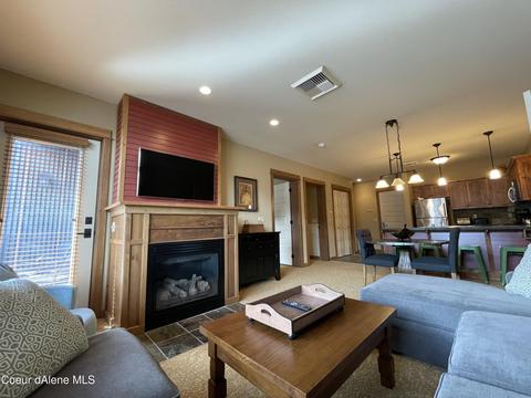 150 Morning Star Dr #490, Kellogg, ID 83837