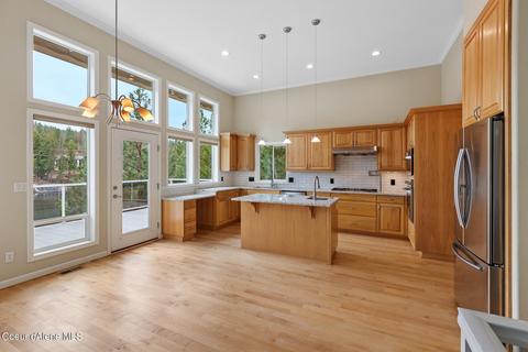 5269 E Shoreline Dr, Post Falls, ID 83854 photo 7