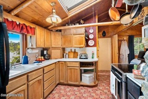8009 E Bridger Trl, Harrison, ID 83833 photo 16