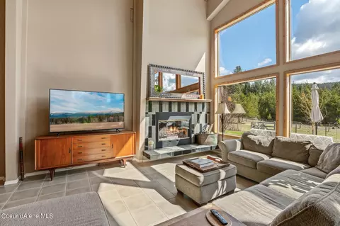 384 Stormcloud Dr, Sagle, ID 83860 photo 6