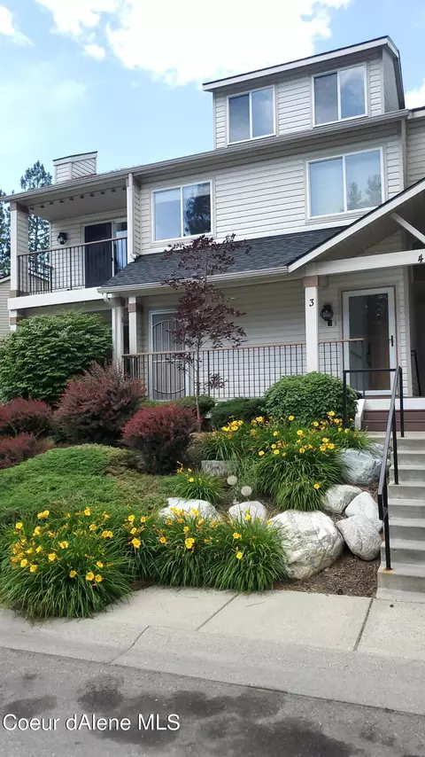 415 E Knotty Pine Ln #3, Coeur D'alene, ID 83815