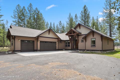 56 Quiet Pl, Moyie Springs, ID 83845
