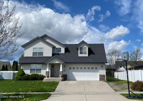 3013 W Blueberry Cir, Hayden, ID 83835
