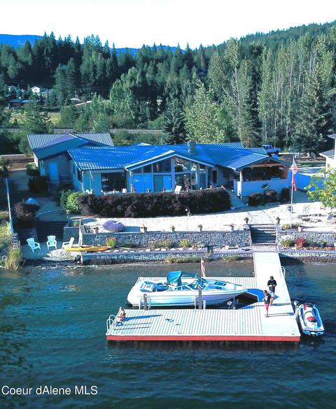 530 Snug Harbor Rd, Sandpoint, ID 83864