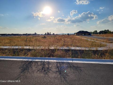 4208 N May Ella Loop, Post Falls, ID 83854