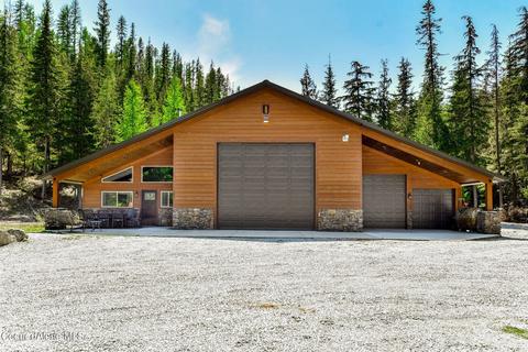 484 Grizzly Bear Rd, Nordman, ID 83848