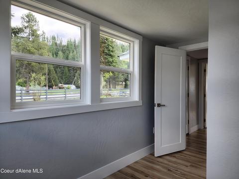 404 D St, Pinehurst, ID 83850 photo 17