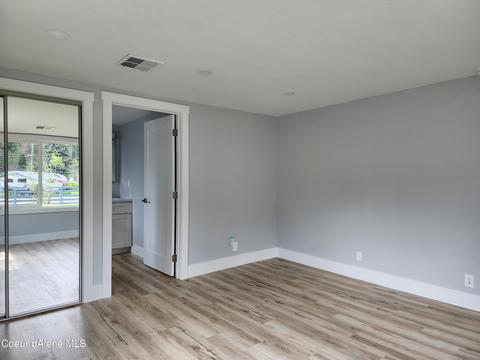404 D St, Pinehurst, ID 83850 photo 12