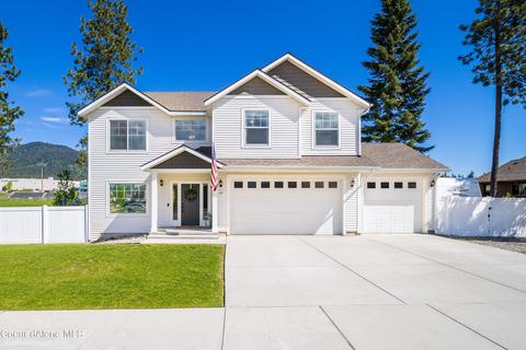 6831 W Christine St, Rathdrum, ID 83858